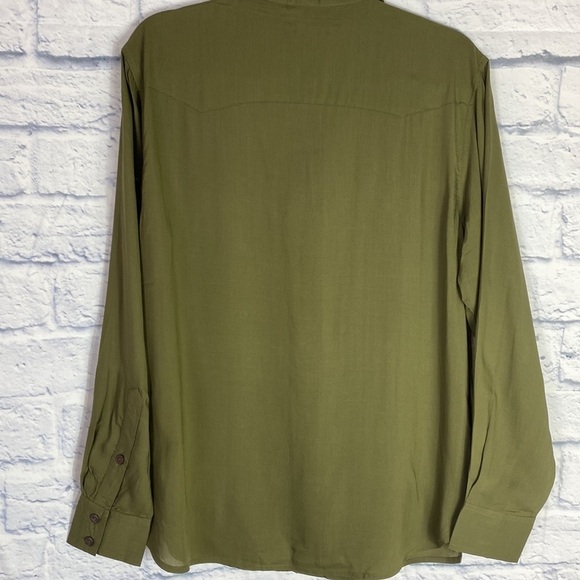 Frye Addie Western olive green button down top NWT - Picture 4 of 8